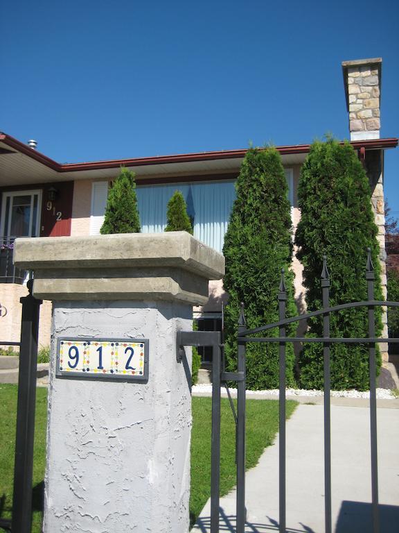 Four Cedars Accommodation Jasper Exterior photo